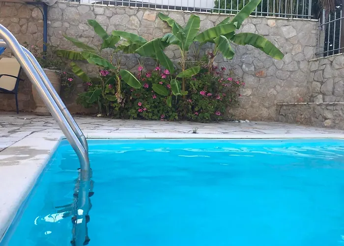 Hébergement de vacances Kassandra *